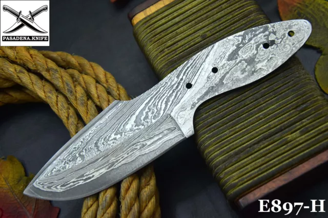 Custom San Mai Damascus Steel Blank Blade Hunting Knife Handmade (E897-H)