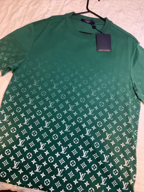 Replica Louis Vuitton LV GRAPHIC SHORT-SLEEVED KNITWEAR 1AATLF for Sale