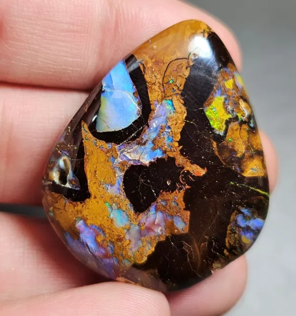32.88Ct Queensland Boulder Opal Stone  Minerals and gemstones, Gems and  minerals, Stones and crystals