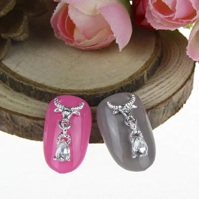 2x Overlay Stier - Nailart 3D Einleger Charm Nail Art Strass Boho versilbert #N5