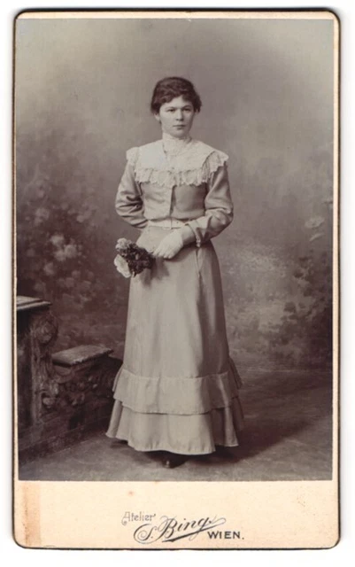 Fotografie Sigmund Bing, Wien, Goldschmidgasse 4 Ecke Stefansplatz, Junge Dame