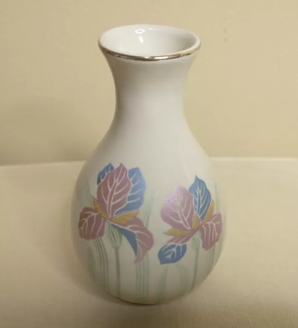 VTG Otagiri Japan Bud Vase White Gold Trim Blue Pink Iris Flowers 3 3/4"