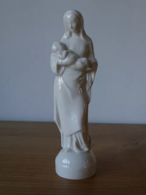 Porzellan Figur stehende Maria mit Jesuskind der Manufaktur PASSAU um 1920