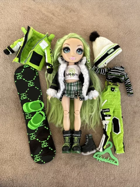 Rainbow High Doll Jade Hunter Winter Break