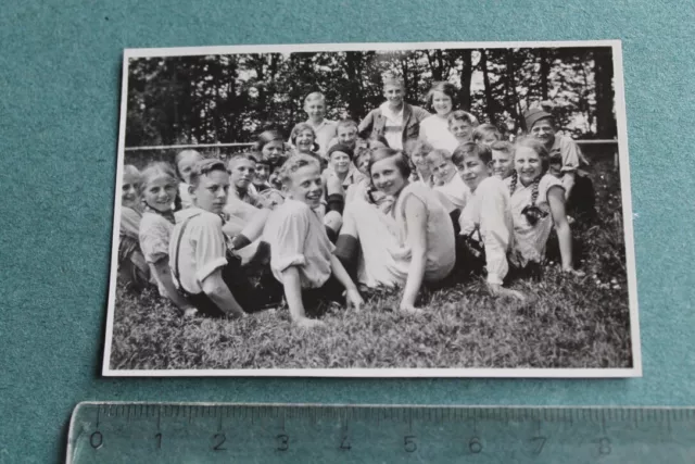 Foto Photo BN Portrait Schulklasse BDM Mädchen Zöpfe 1930 plait young boy girl