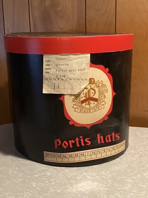 VINTAGE PORTIS EXETER  HAT BOX 7 7/8 Since 1914 14.5 X 13” INSERTS