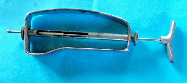 Antike Spritze Chaponné Vintage Kapaun Von Bresse Frankreich Selten .1970