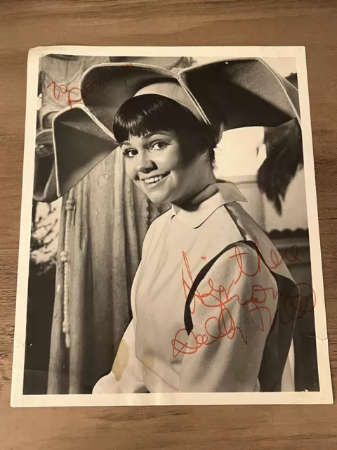 Sally Field Signed Autograph Photo Actress The Flying Nun Sister Bertrille