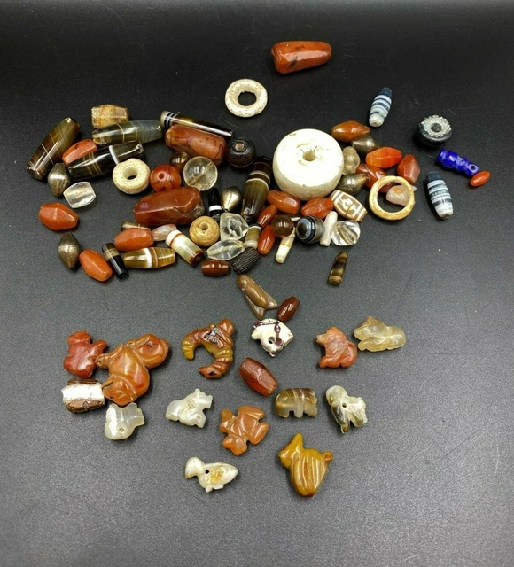 LOT OF Antique Himalayan Old Carnelian, Agate ,Crystals Jewelry Amulet Beads