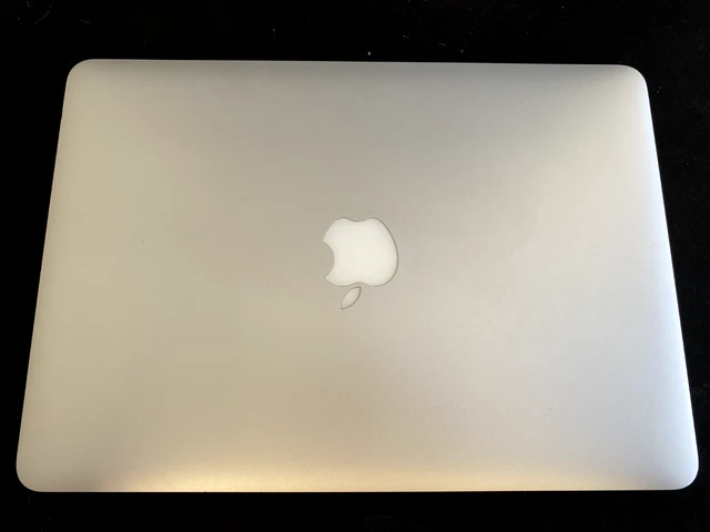 Apple MacBook Air 13,3" - 128 GB - i5 2,8 GHz - 16 GB - argento - vedi descrizione Apple MacBook Air 13,3" - 128 GB - i5 2,8 GHz - 16 GB - argento - vedi descrizione