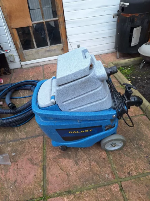 carpet cleaner machine used