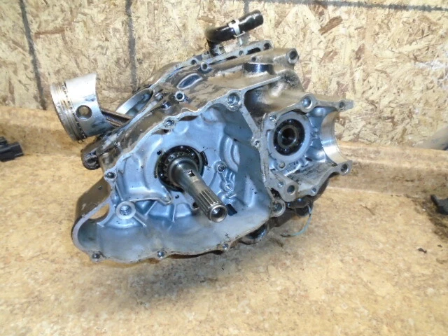 1986 Yamaha YFM200 YFM 200 MOTO4 Atv Motor Kurbel Gehäuse Schaft Gehäuse 86 L3