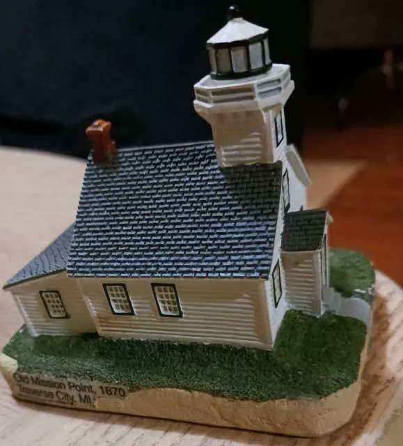 Lefton: Old Mission Point 1870 Thaverse City, MI. lighthouse figurine