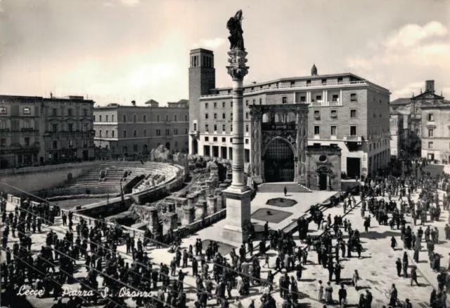 Lecce piazza S. Oronzo     f. Grande  non spedita