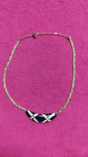 magnifique pendentif cygne métal doré et émail vert Orena Paris