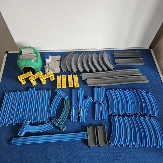 Trackmaster Set Lower TOMY THOMAS THE Tank Engine Train Trackmaster Set Bundle X60+ Pieces £ ...