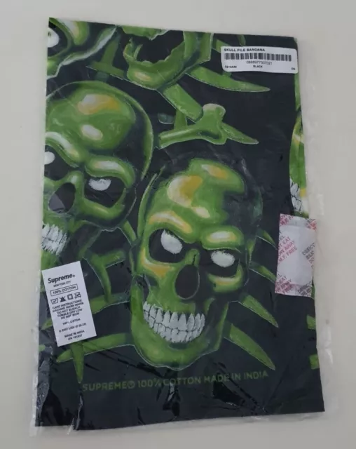 Supreme skull pile bandana sale
