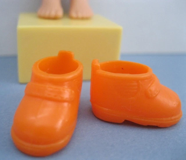 KELLY SHELLY TOMMY boy barbie DOLL ClothesORANGE RAIN SHORT Lion Boots