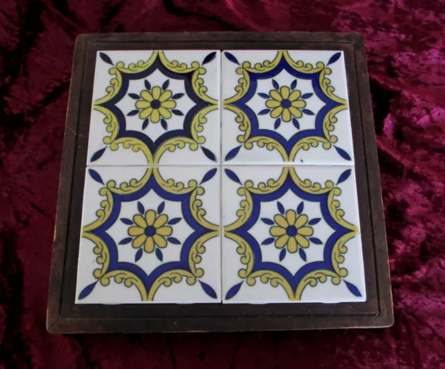 Pretty Mexico 4 Cobalt Blue & Yellow DAL-TILE Tiles On Footed Wood Frame Trivet