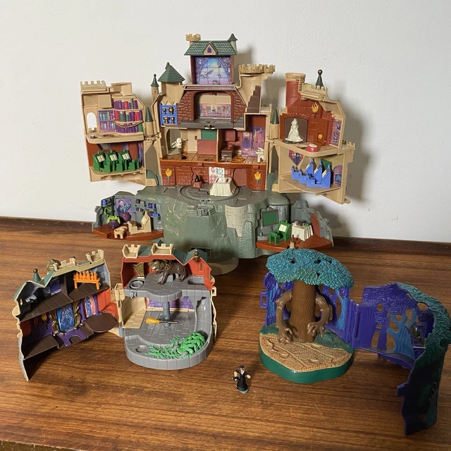 VINTAGE HARRY POTTER Polly Pocket Hogwarts Castle 2001 Toy Bundle With