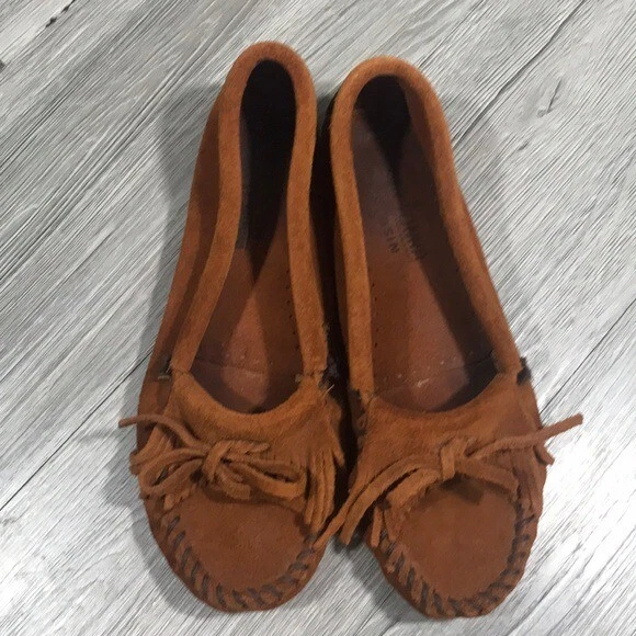 Minnetonka KILTY Brown Suede MOCCASINS size 6