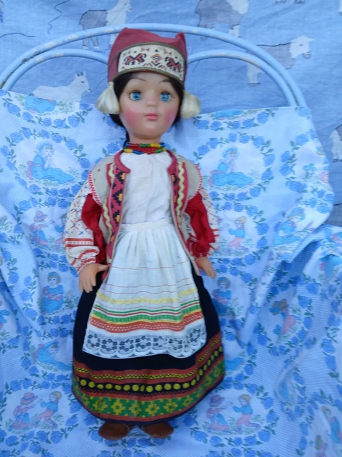Petite Poupée Folklorique Vintage – Région Savoie – 15 Cm