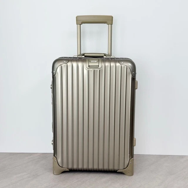 RIMOWA TOPAS TITANIUM 32L Cabin 4 Wheels Tsa Lock Aluminum