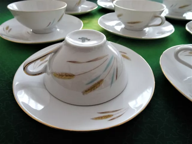 Lot de 8 tasses à thé + 8 soucoupes porcelaine Winterling. En TBE 3