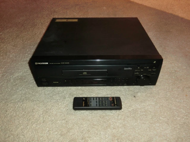 Lecteur ( Driver) CD Stello CDT-100 avec manette Cables Coax et AC