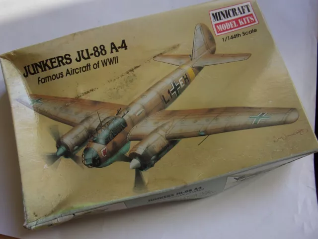 MINICRAFT MAQUETTE KIT A MONTER 1/144 JUNKERS JU-88 A-4 Famous Aircraft of WWII