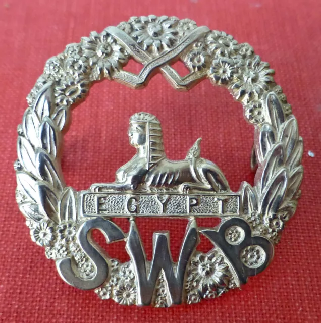 BRITISH SOUTH WALES BORDERERS INFANTRY scarce OFFICERS SILVER PLATE CAP BADGE