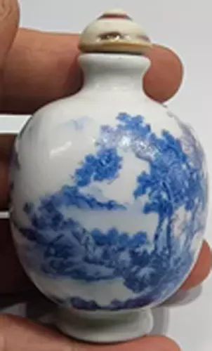 XX Blue and white Porcelain snuff bottle painted beautiful landscape
