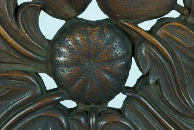 Ancien grand et beau fronton en bois sculpté au panier de fruits  19ème 3