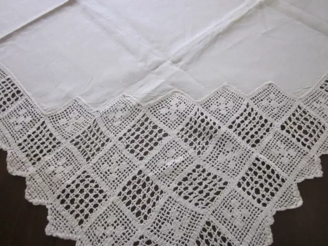 Beautiful Cream Filet Crochet Lace Deep Border Linen Tablecloth 3