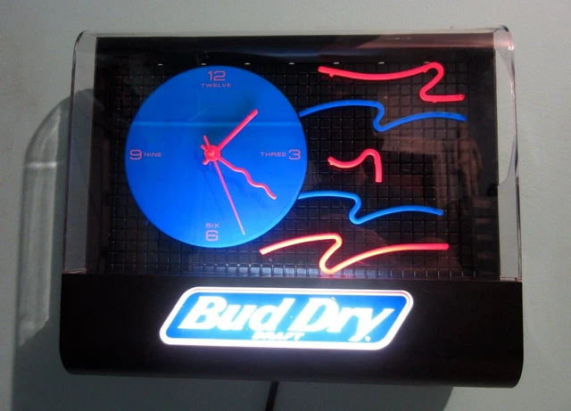 Vtg 1991 BUD DRY DRAFT Beer Sign BAR CLOCK BLACK LIGHT BOARD Man Cave