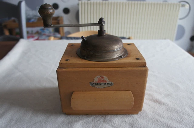 ANTIQUE RARE CAFE Mill Zassenhaus 11 Mocha Coffee Grinder Coffee Mill £ ...