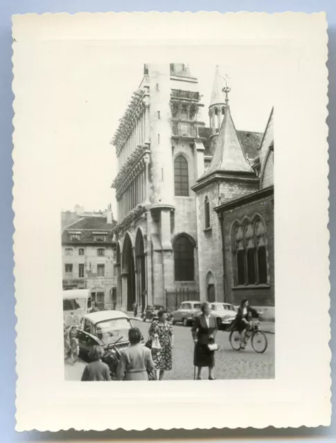 Dijon .Notre-Dame  .  Côte d'Or . Bourgogne . 1958