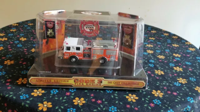 Code 3 1999 Firehouse Expo Luverne Pumper 99 12206  1/64  1 0f  2000