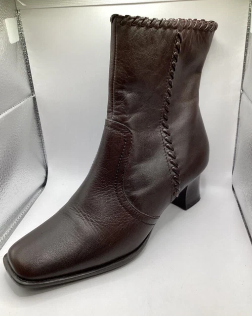 Clarks ladies discount winter shoes