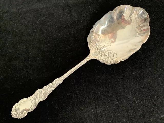 RIALTO Scalloped Berry Serving Spoon Holmes & Edwards Silver Plate