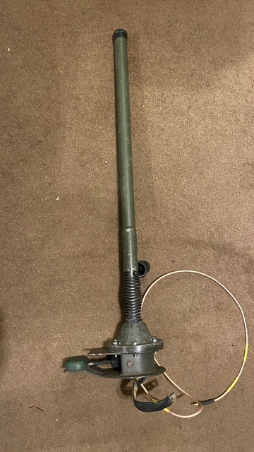 LAND ROVER WOLF roof mounted BOWMAN MULTIBAND BASE & MOUNT & ANTENNA complete