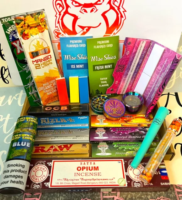 FLAVOURED ROLLING PAPERS PLATINUM WRAPS GIFT SET Mixed FLAVOURS GRINDER SET