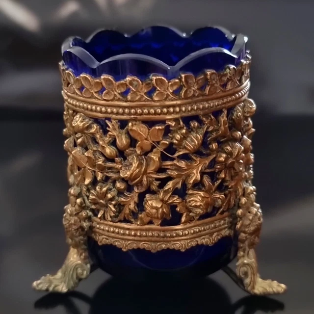 RARE SUBLIME ANCIEN vase bronze ajouré et cristal bleu de Sevres EUR