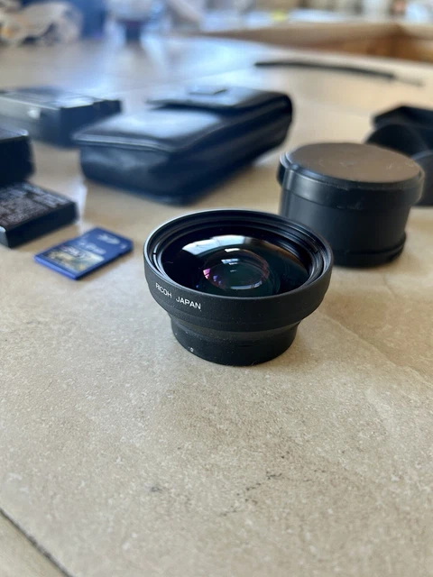 Ricoh GR Digital 8.1MP Point and Shoot NEAR MINT  CONDITION 8