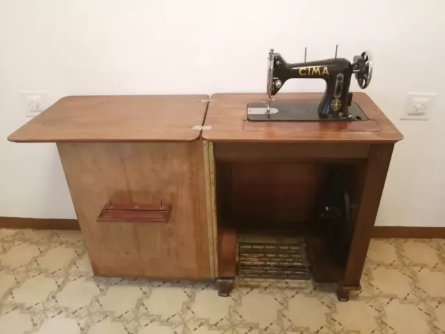 Máquina de coser antigua CIMA (Sigma) con mueble