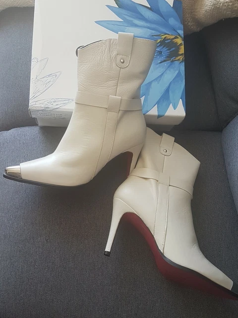 Cuplé bottines bout pointu glacé en cuir pointure 38