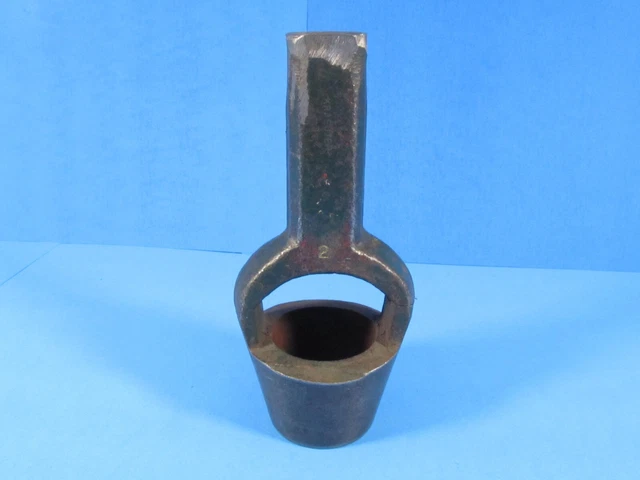AS-IS Kraeuter 2" arch leather or rubber gasket hole punch w/ crack in arch