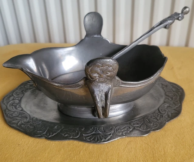 Saucier En étain Artisanat – Gris – Pièce De Collection – Matériau De Qualité