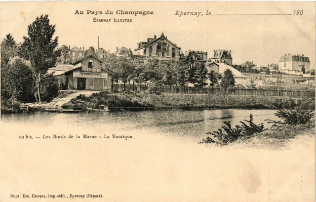 CPA ÉPERNAY - Les Bords de la MARNE (364126)