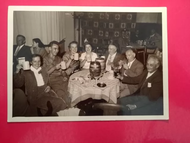 Altes Foto Platzl am Platzl München Bier Maßkrug Holzfass Beer munich old Photo